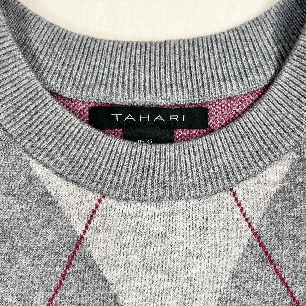 TAHARI Women’s Argyle Academia Grey/Pink‎ Crewneck Sweater Size Extra Small - Picture 7 of 13